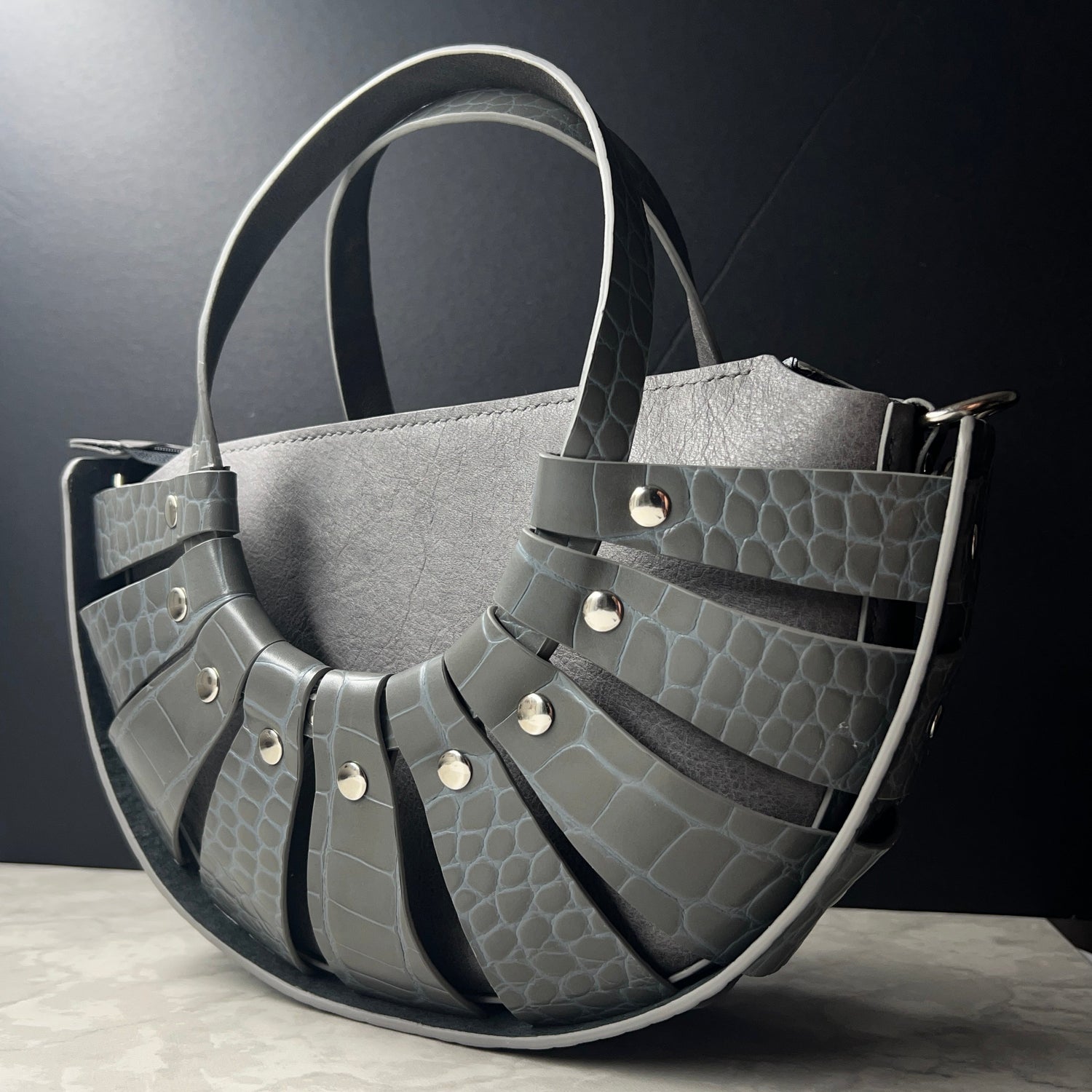 LEATHER BAG